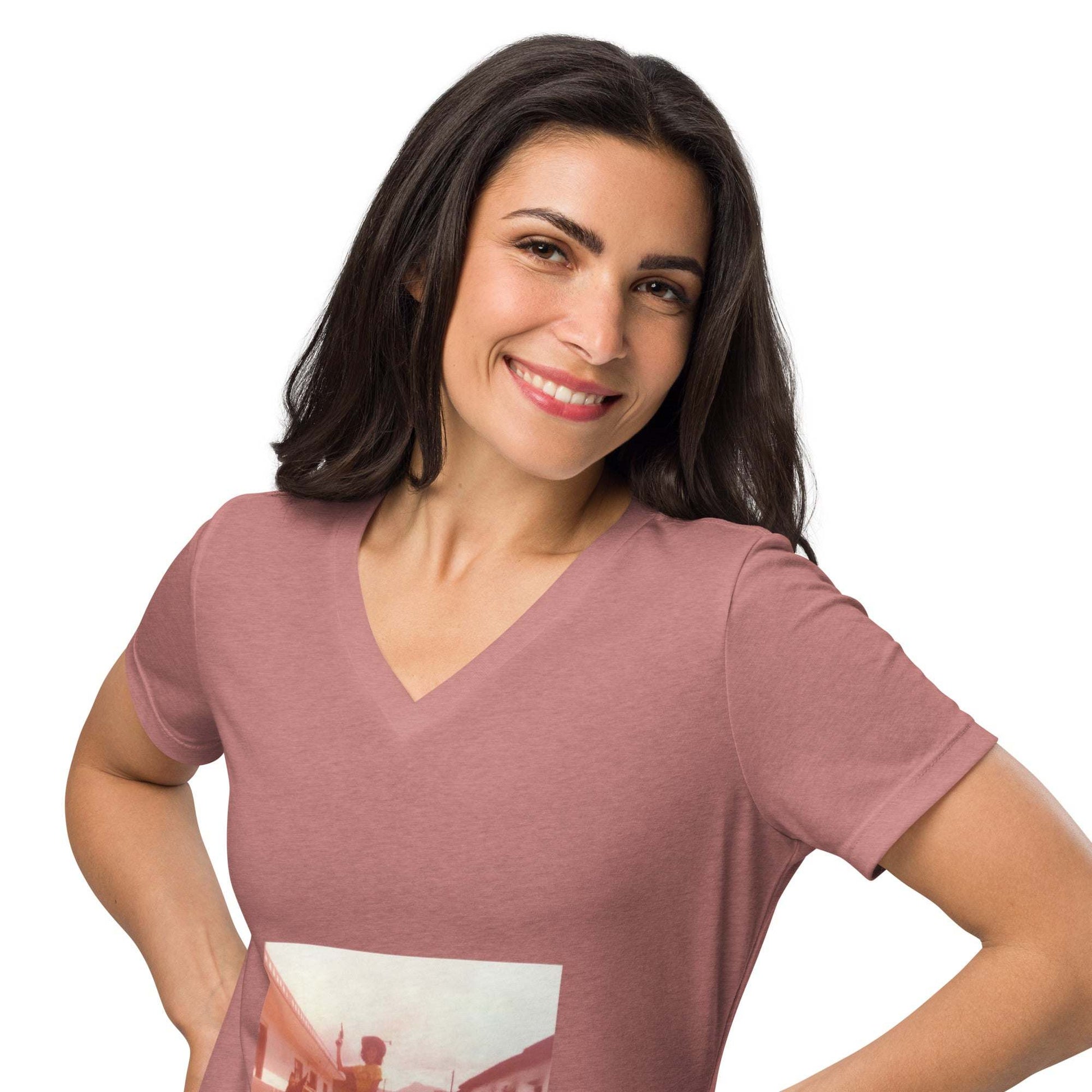 Women’s relaxed v-neck t-shirt